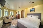 Clover Suite